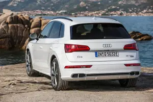 Audi Q5 TFSI e quattro - Sardegna - 8