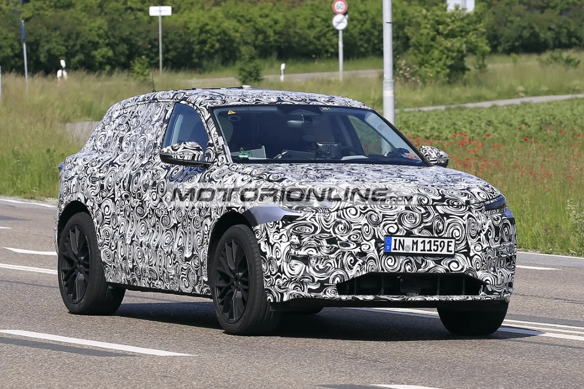 Audi Q6 e-tron - Foto spia 12-7-2021 - 7