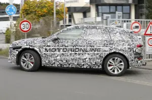 Audi Q6 e-tron RS - Foto spia 23-11-2022