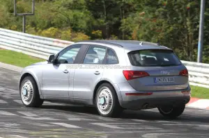 Audi Q6 foto spia agosto 2011 - 5