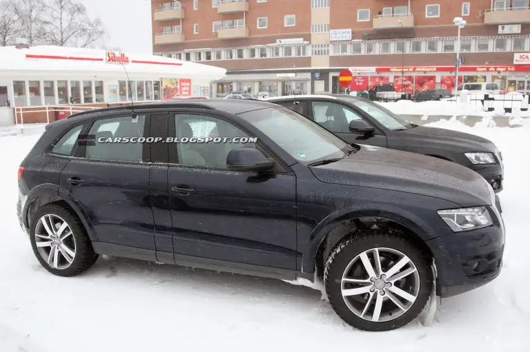 Audi Q6 foto spia marzo 2012 - 3