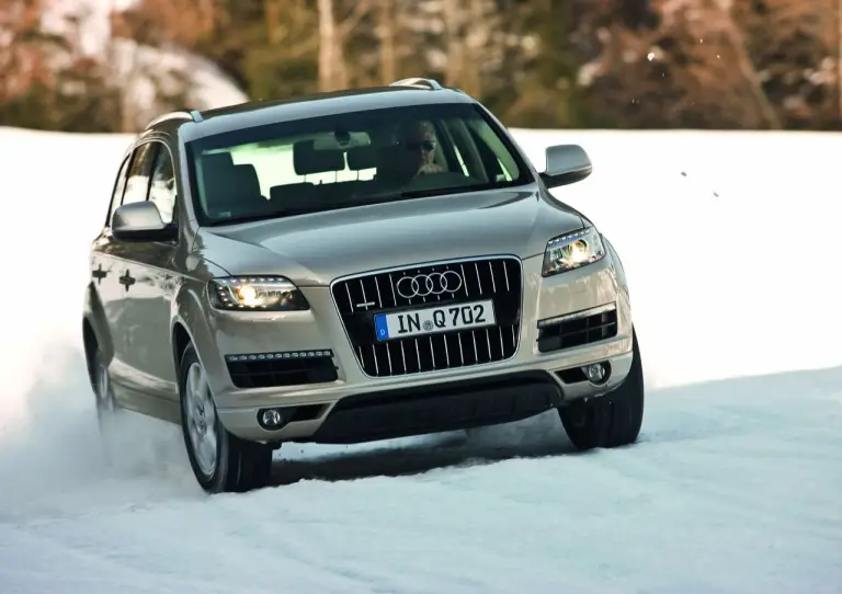 Audi Q7 2010 - 2