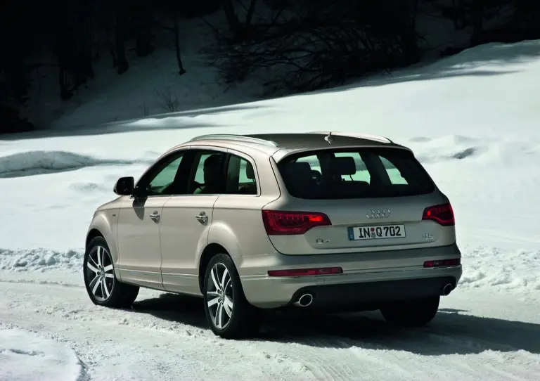 Audi Q7 2010 - 5