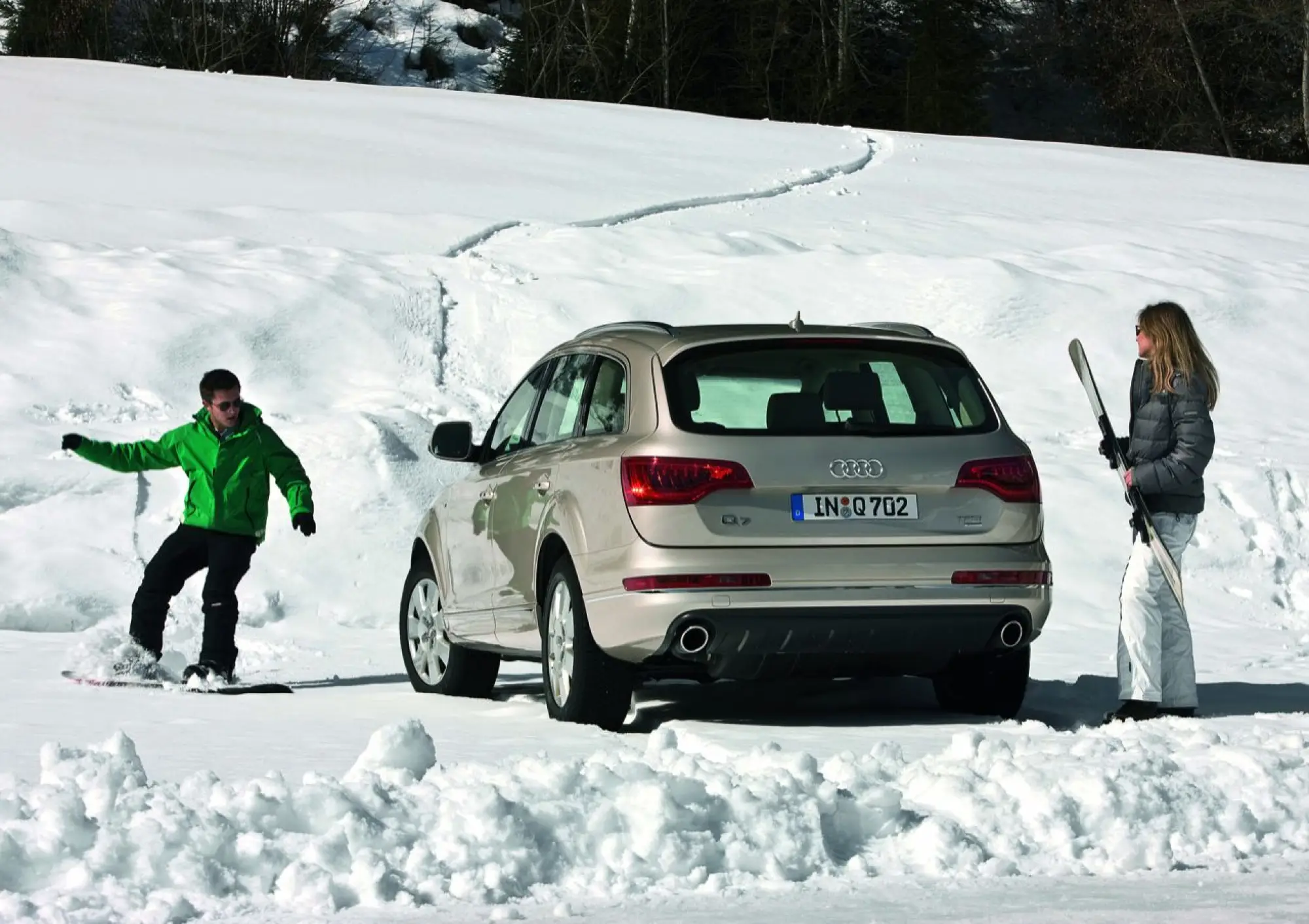 Audi Q7 2010 - 18