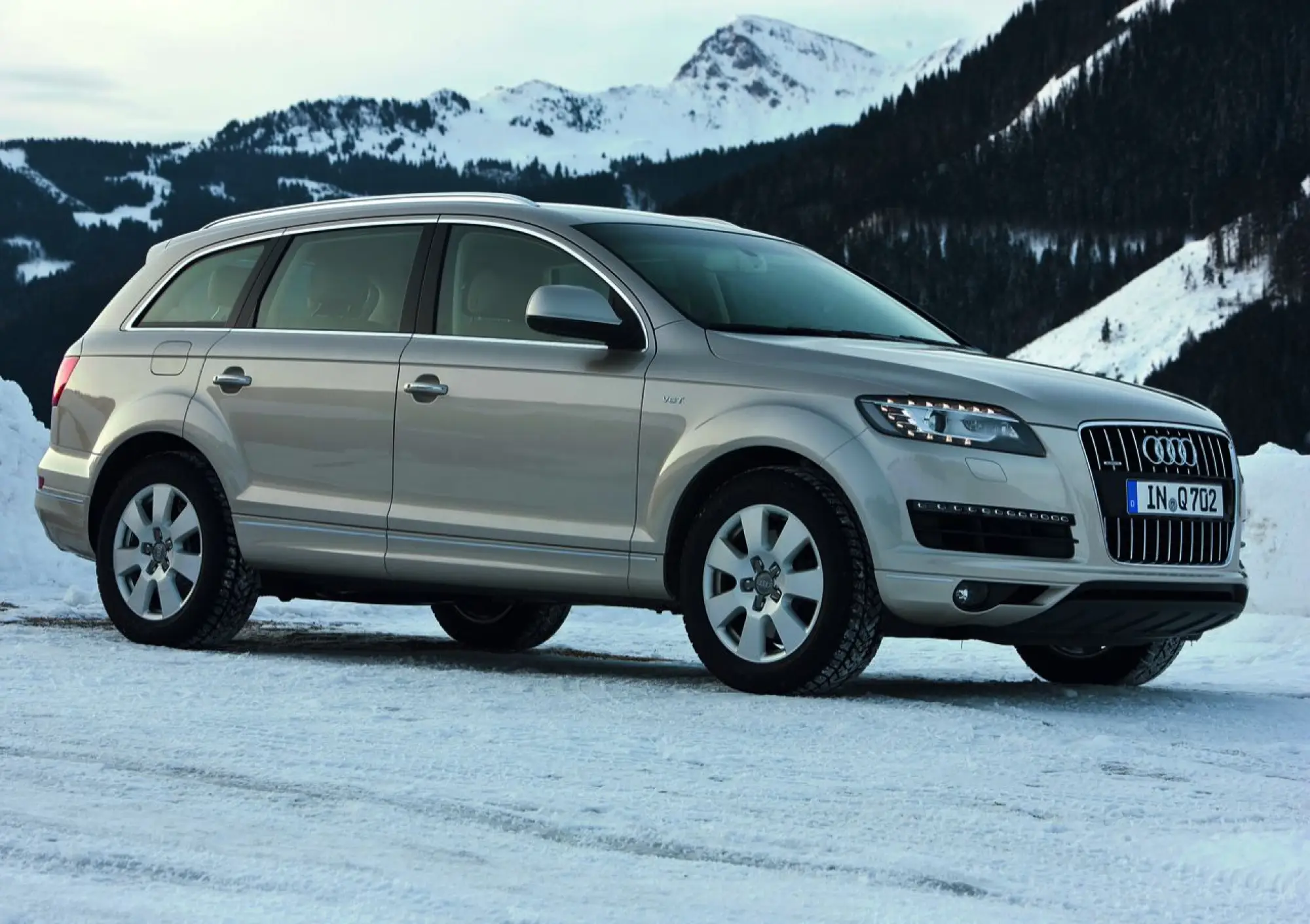 Audi Q7 2010 - 24