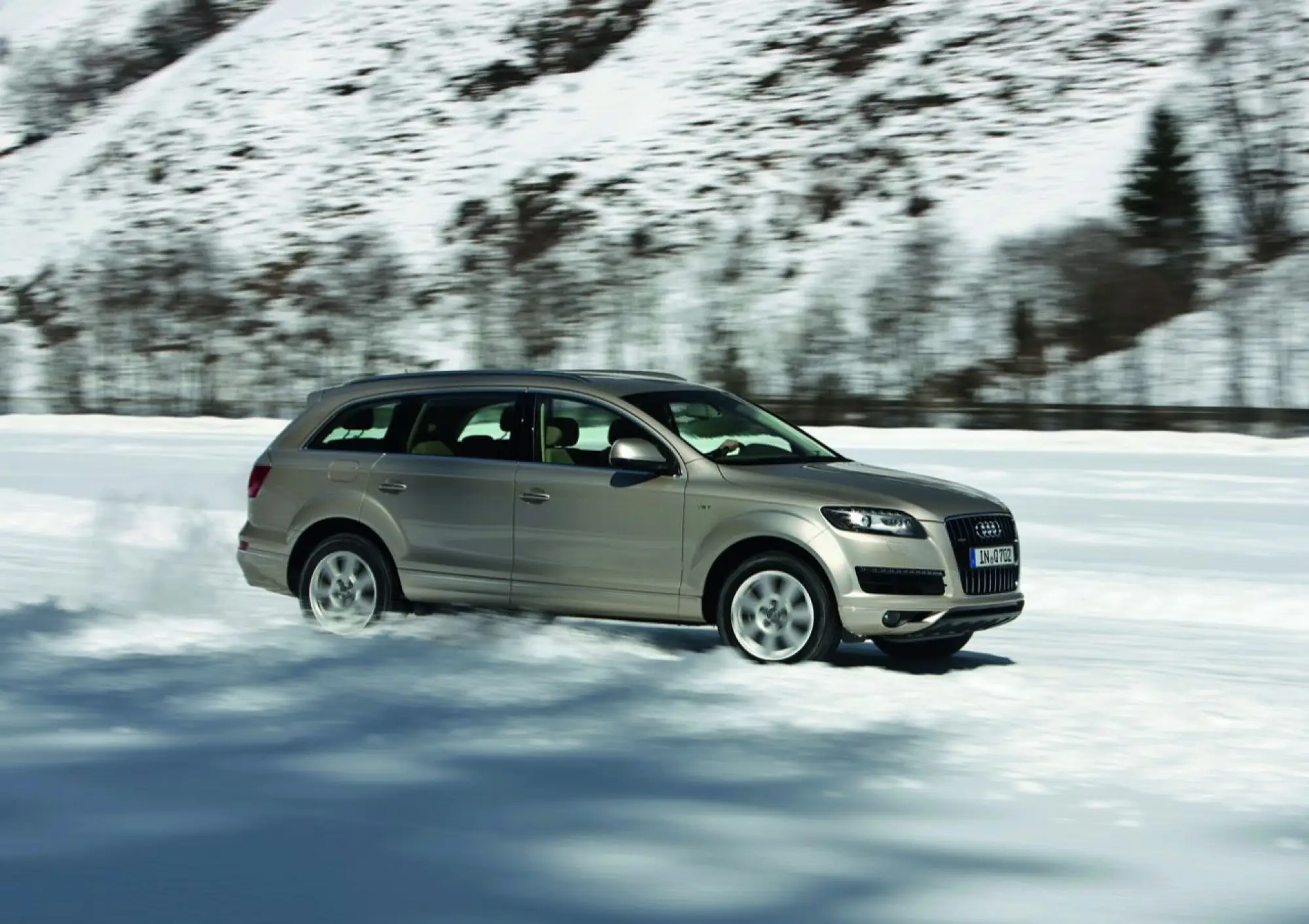 Audi Q7 2010 - 27