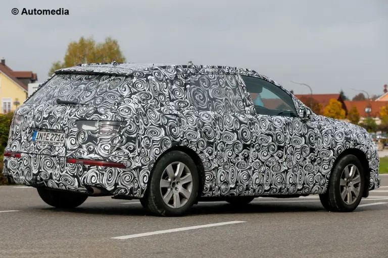 Audi Q7 2014 - Foto spia 30-10-2013 - 4