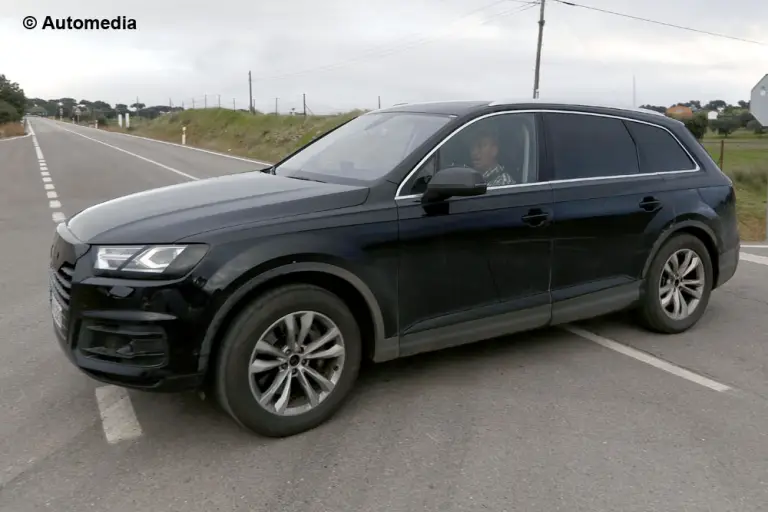 Audi Q7 2016 - Foto spia 28-11-2014 - 3