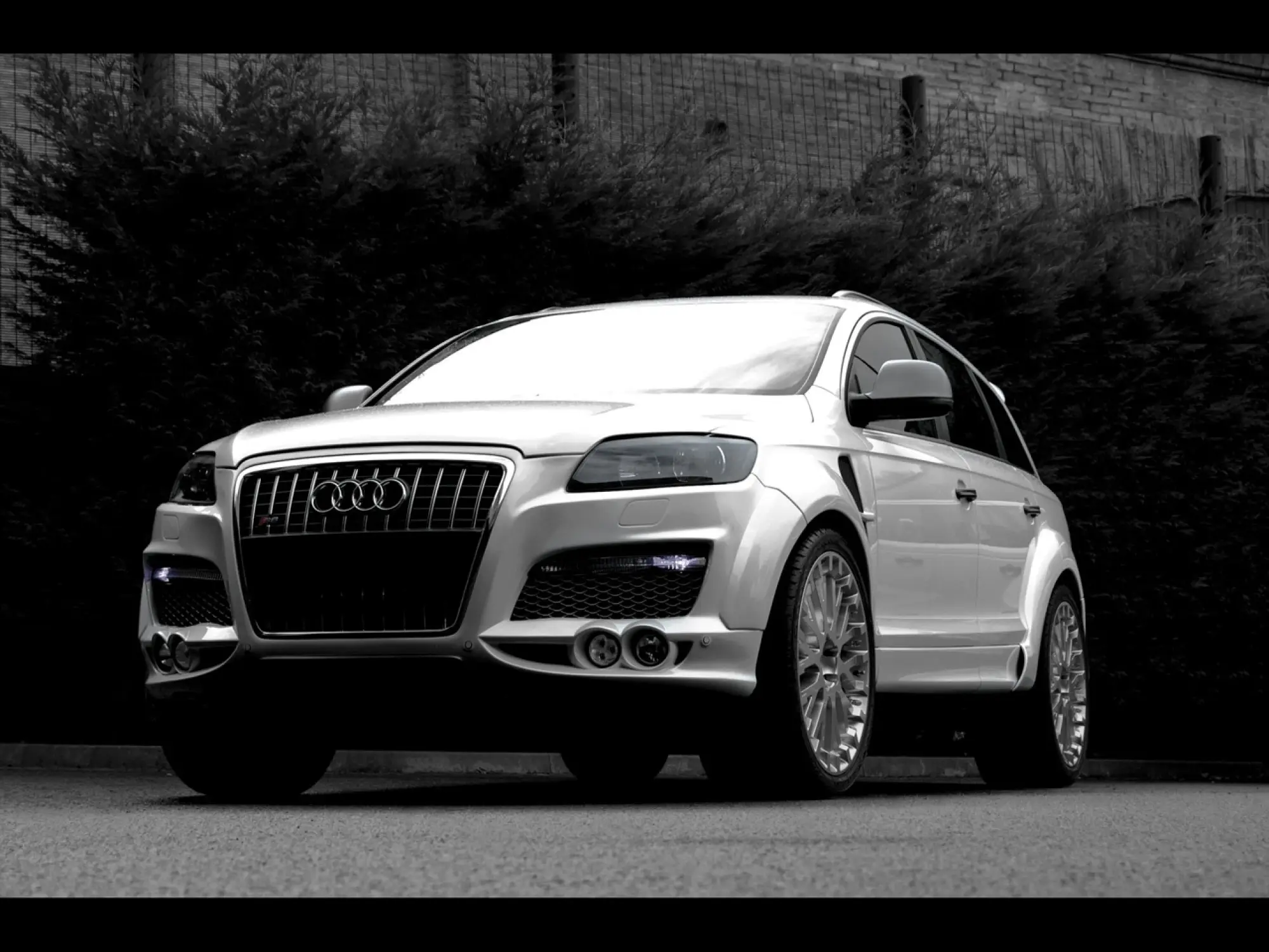 Audi Q7 by Project Kahn - 5
