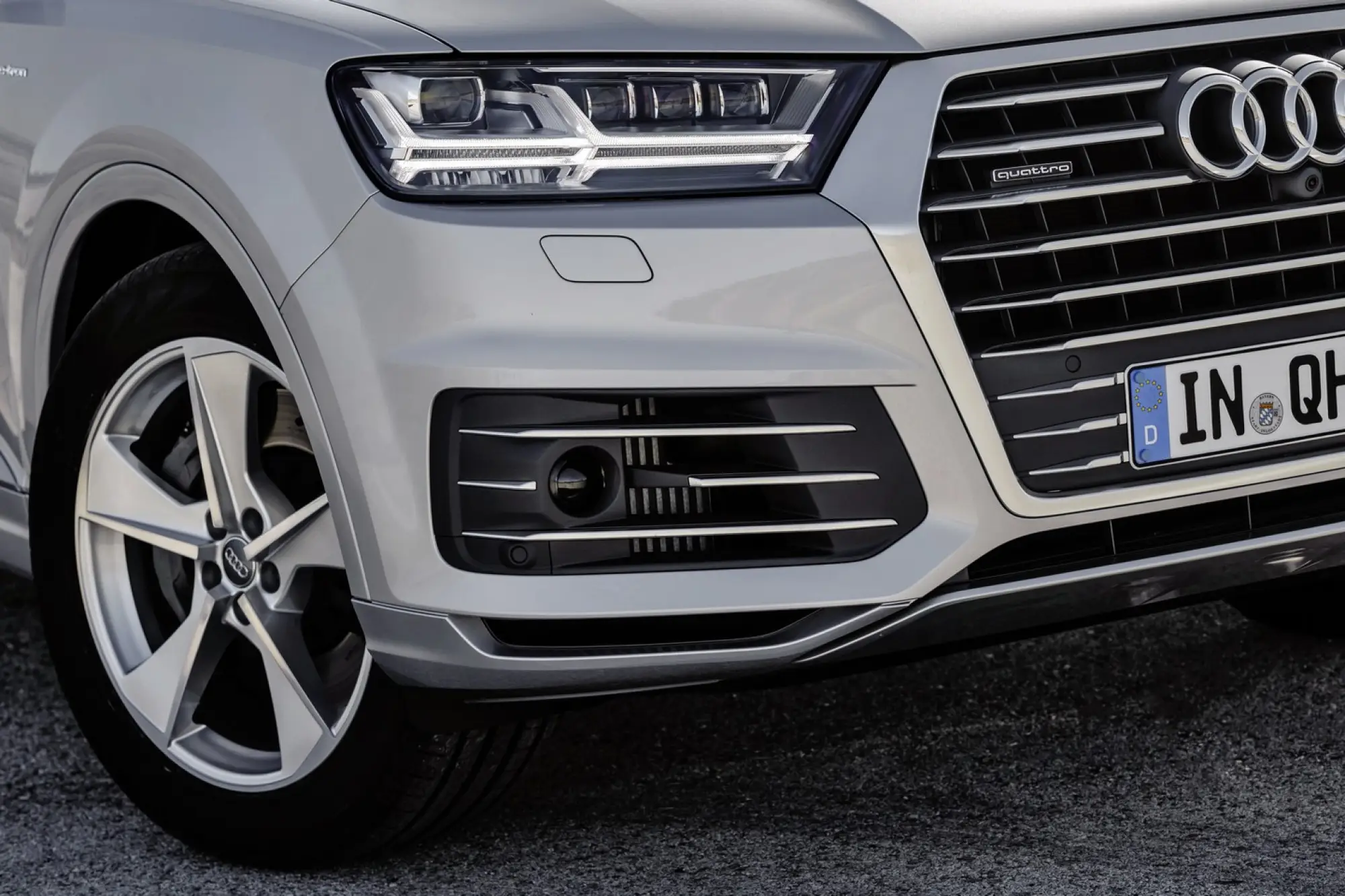Audi Q7 e-tron MY 2016 - 39