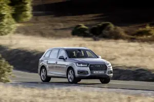 Audi Q7 e-tron MY 2016 - 44