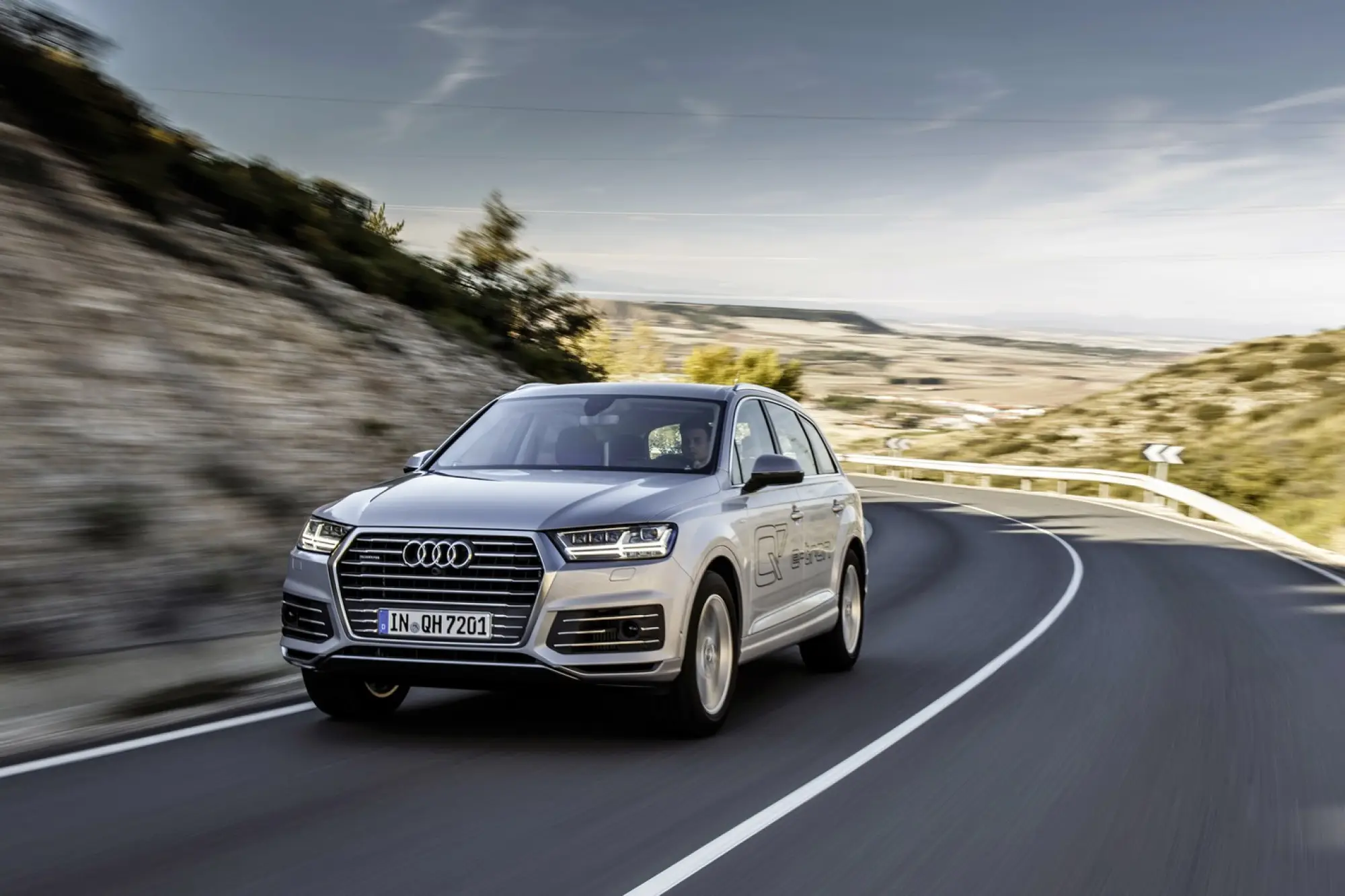 Audi Q7 e-tron MY 2016 - 47
