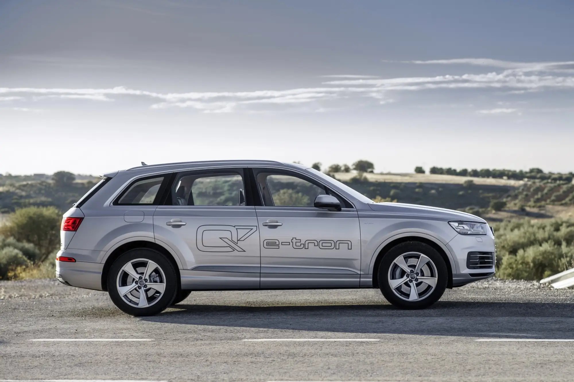 Audi Q7 e-tron MY 2016 - 55