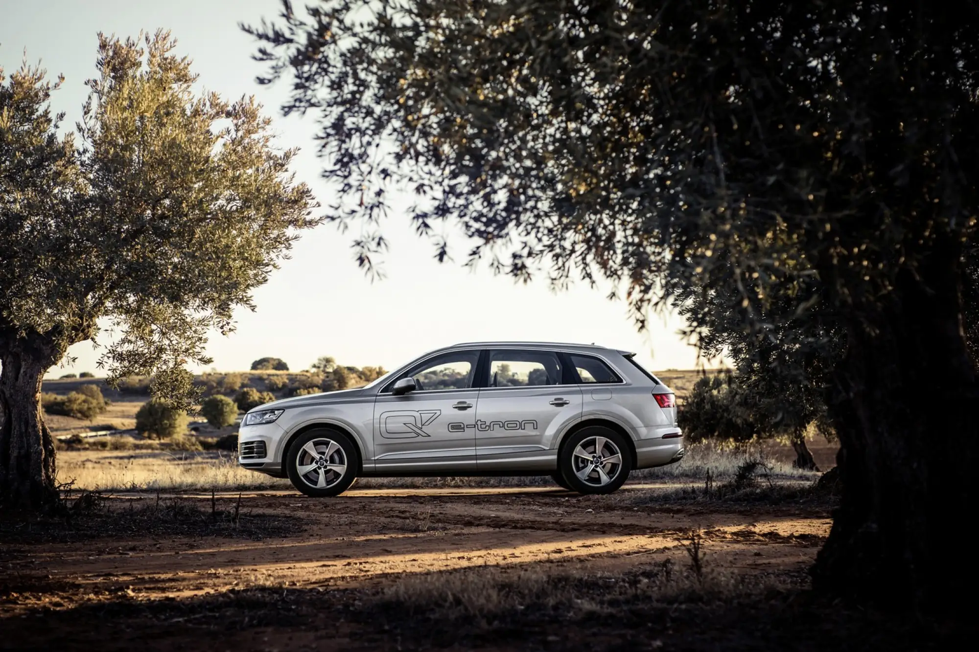 Audi Q7 e-tron MY 2016 - 59