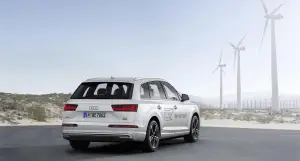 Audi Q7 e-tron quattro - Salone di Ginevra 2015 - 4