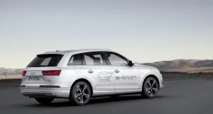 Audi Q7 e-tron quattro - Salone di Ginevra 2015 - 14