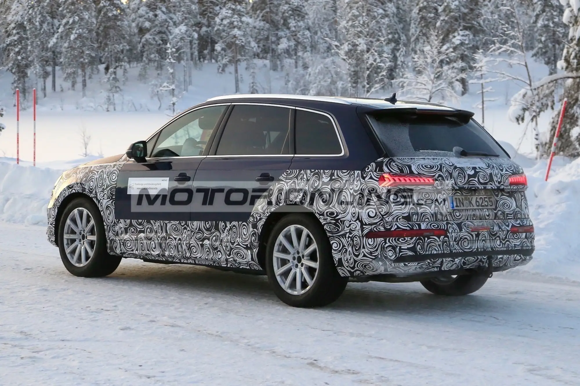Audi Q7 facelift - Foto spia 20-12-2018 - 7