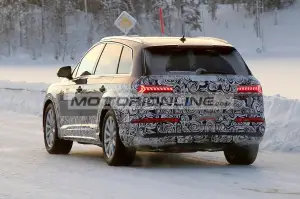 Audi Q7 facelift - Foto spia 20-12-2018 - 9