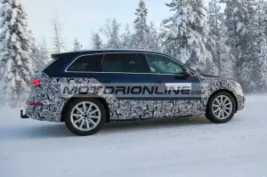 Audi Q7 facelift - Foto spia 20-12-2018 - 13