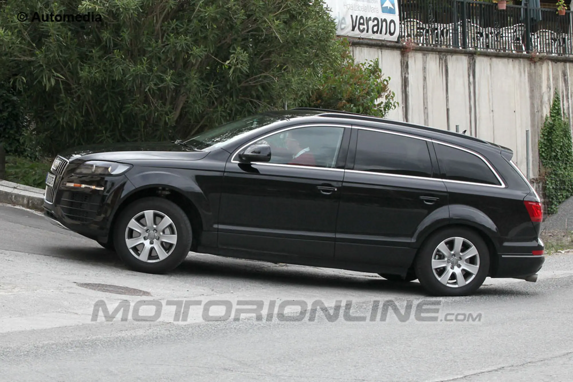 Audi Q7 - Foto spia 25-05-2013 - 3