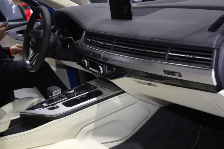 Audi Q7 - Salone di Detroit 2015 - 4