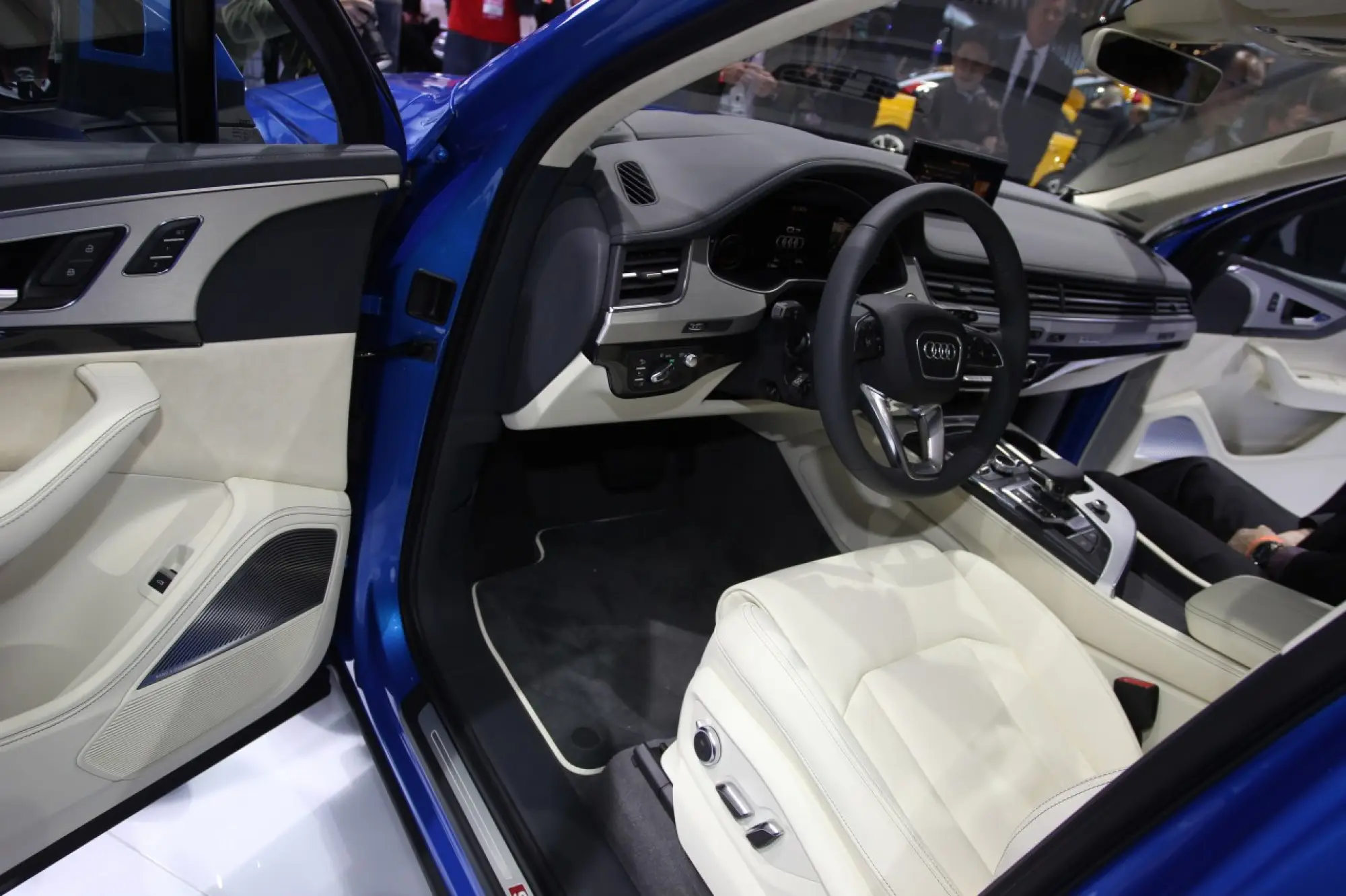 Audi Q7 - Salone di Detroit 2015 - 8