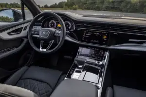 Audi Q7 TFSI e quattro - nuove foto  