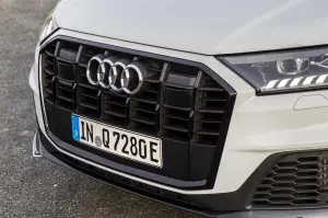 Audi Q7 TFSI ibrida plug-in - Foto ufficiali - 7