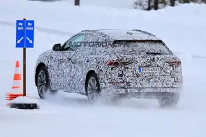 Audi Q8 - Foto spia 25-01-2017 - 14