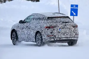 Audi Q8 - Foto spia 25-01-2017