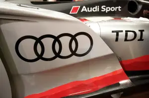 Audi R15 TDI 2010