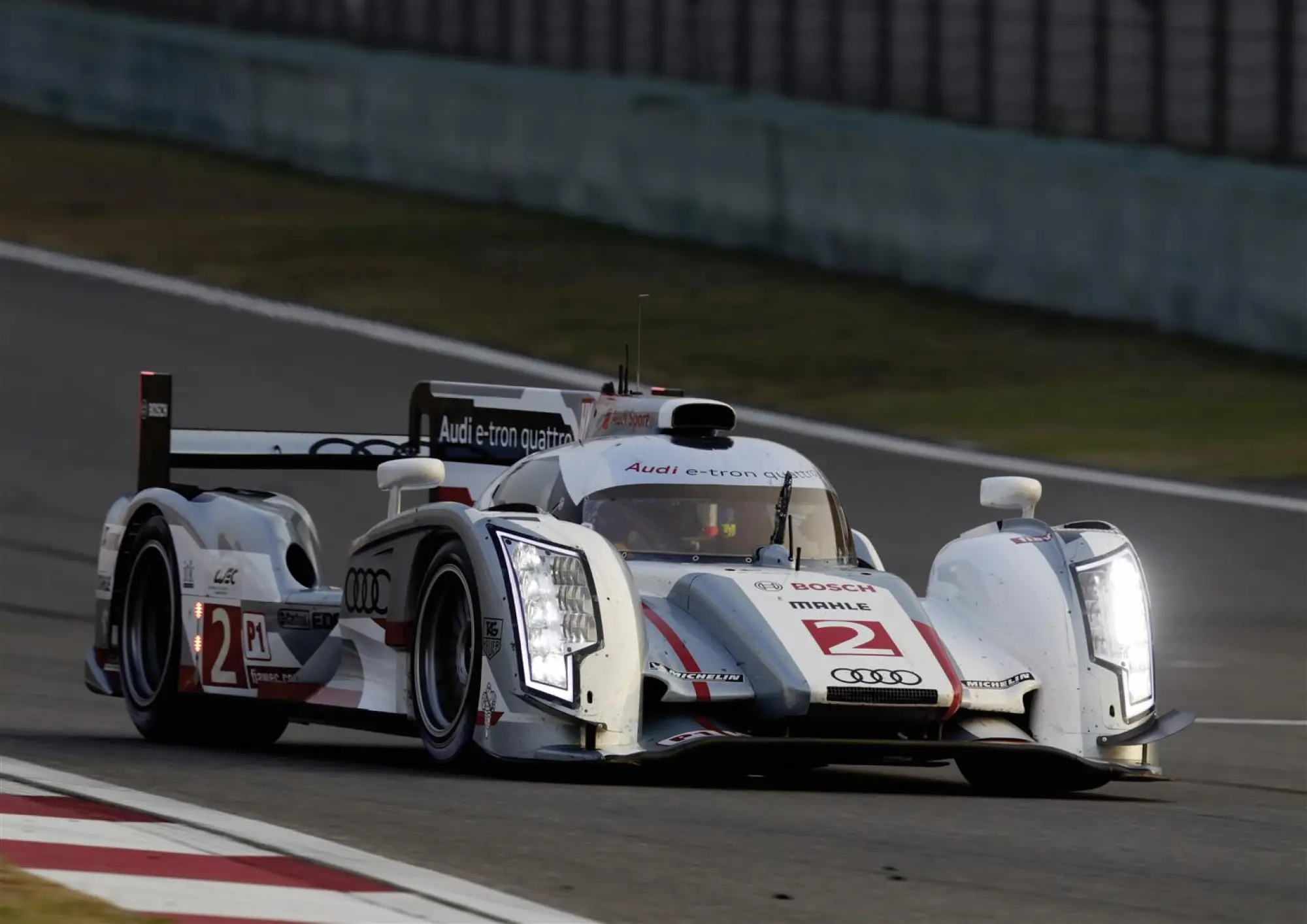 Audi R18 e-tron quattro - 13