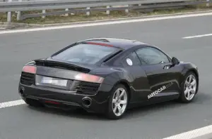 Audi R8 2013 foto spia aprile 2012 - 1