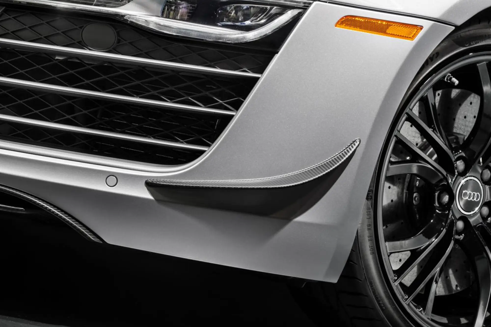 Audi R8 Competition - 3