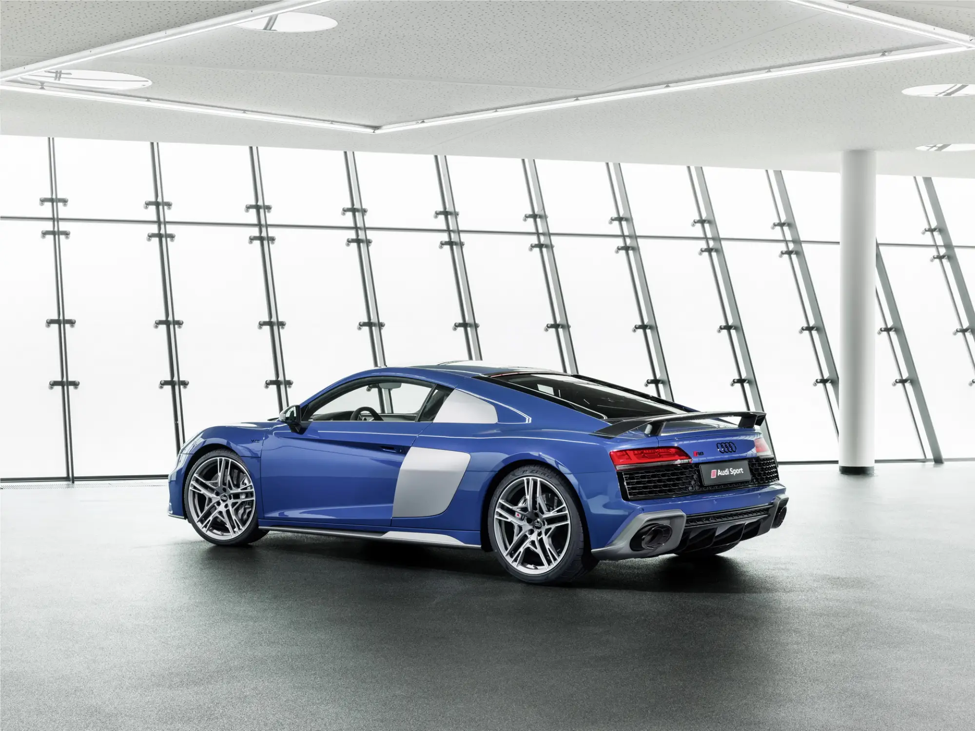 Audi R8 Coupe e R8 Spyder 2019 - 12