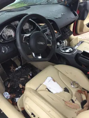 Audi R8 Distrutta