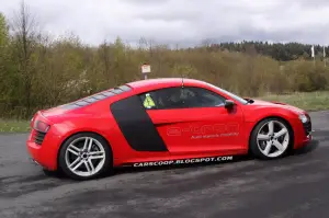 Audi R8 e-tron foto spia aprile 2012