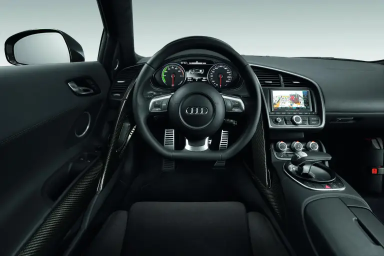 Audi R8 e-tron - Foto spia interni 05-01-2012 - 3