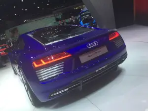 Audi R8 etron - Salone di Ginevra 2015
