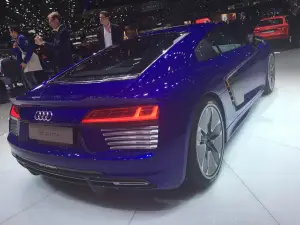 Audi R8 etron - Salone di Ginevra 2015