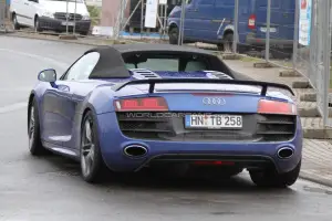 Audi R8 GT Spyder foto spia - 3