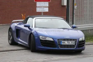 Audi R8 GT Spyder foto spia - 7