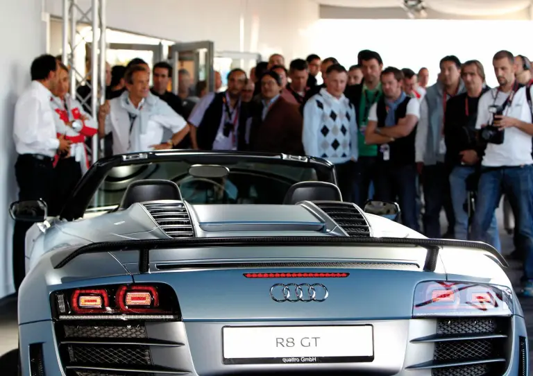 Audi R8 GT Spyder mega gallery - 2
