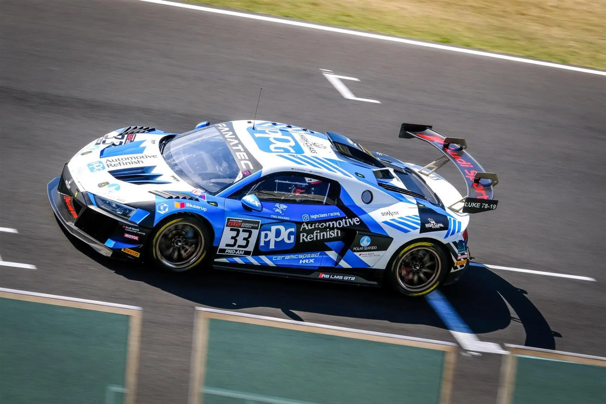 Audi R8 LMS 2022 - 2