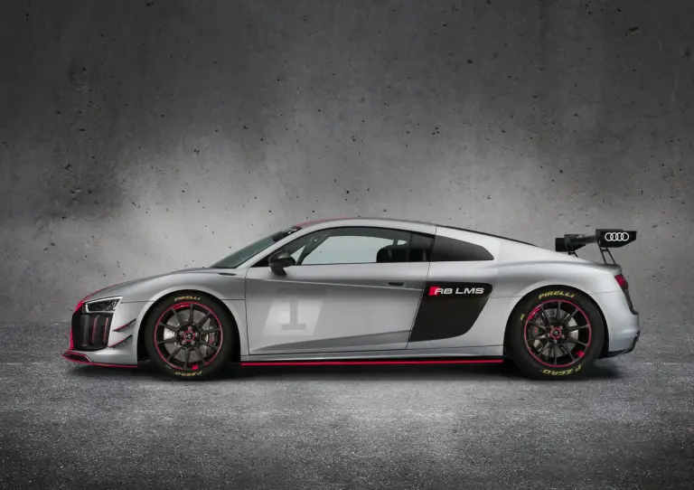 Audi R8 LMS GT4 - 6