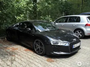 Audi R8 Mythos Black