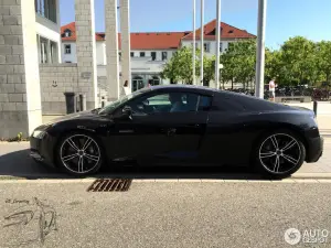 Audi R8 Mythos Black