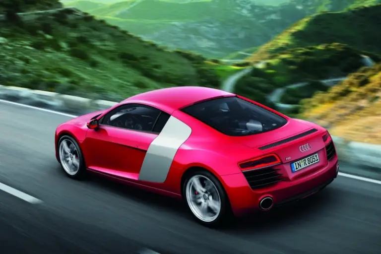 Audi R8 restyling 2013 nuove immagini - 4