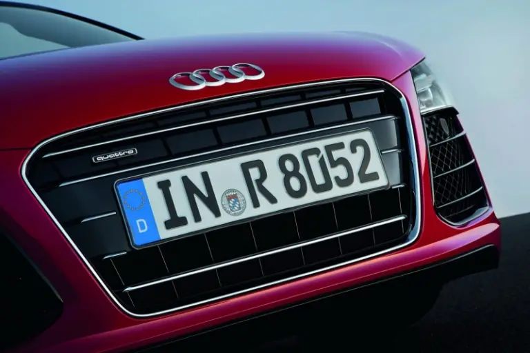 Audi R8 restyling 2013 nuove immagini - 12