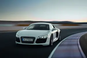 Audi R8 restyling 2013 nuove immagini